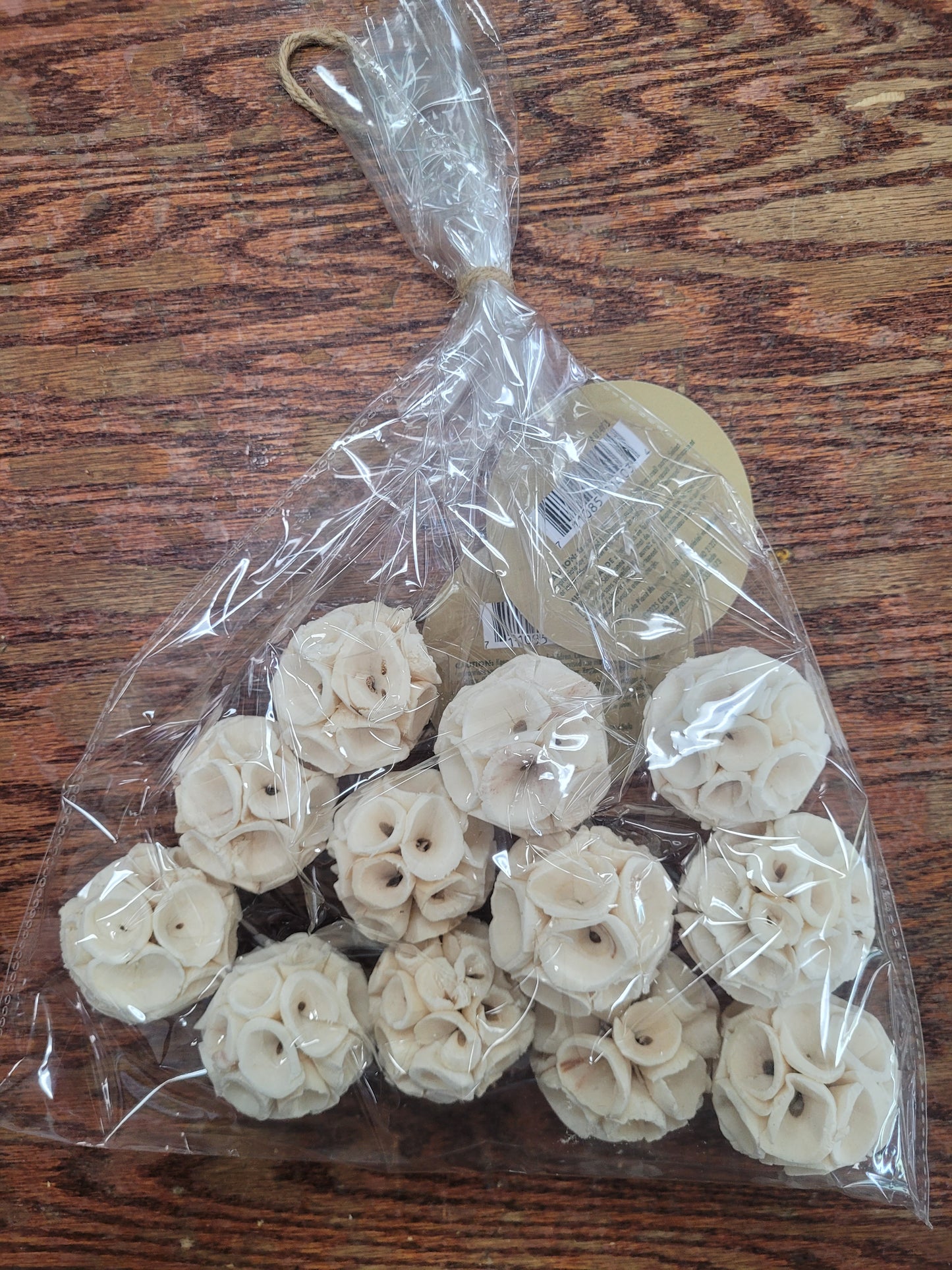 Sola Crepe Ball 1.57" 12 Pack