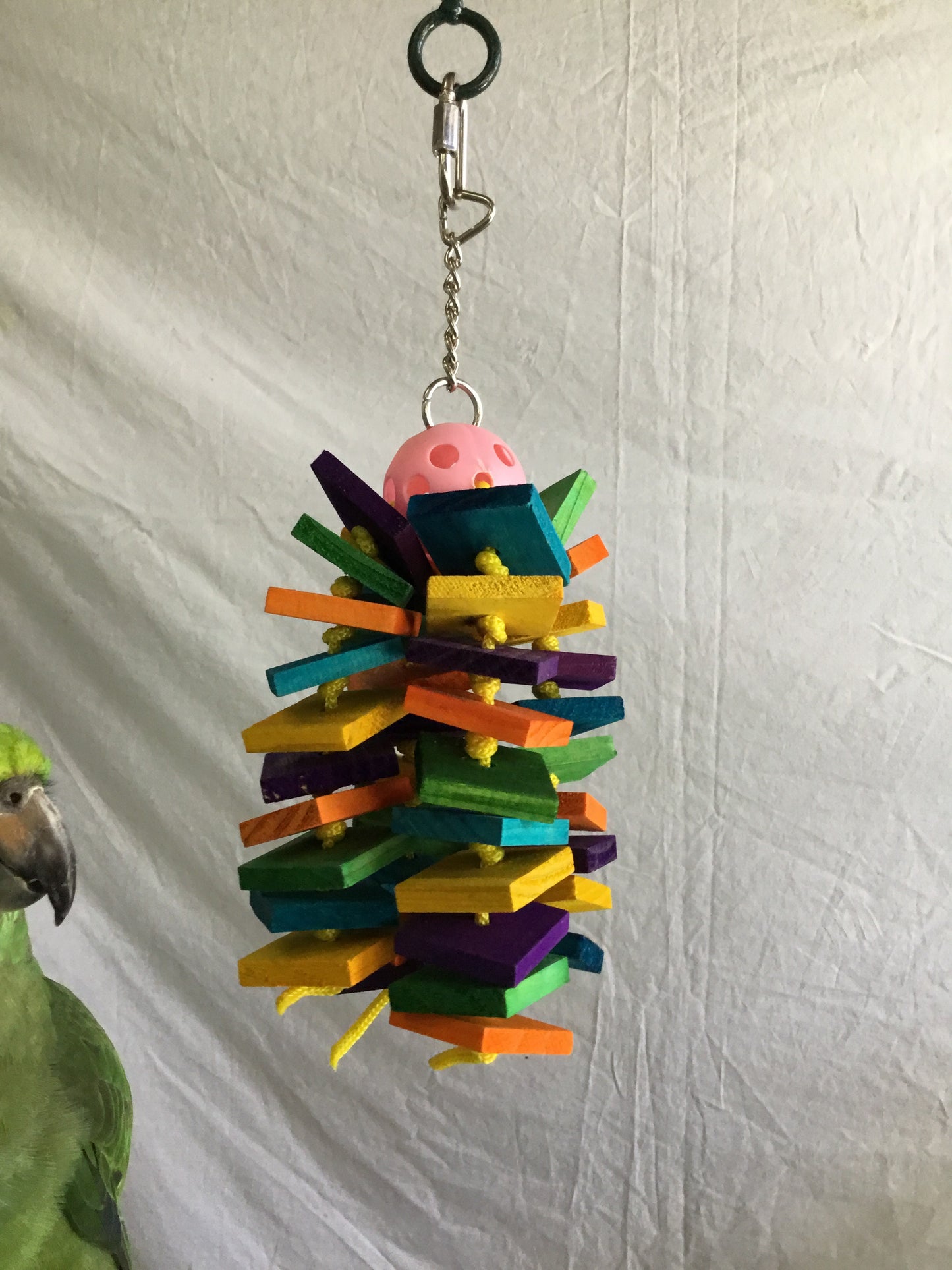 Birds LOVE  Plasic Ball 4 Strand, Small